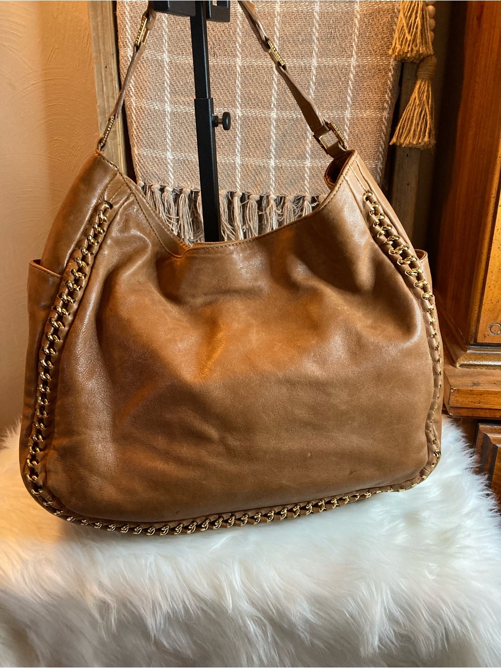 Vintage Tory Burch Tan Hobo with Chain Detail - Picture 2 of 8